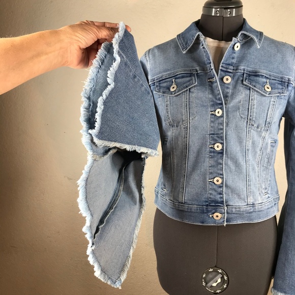 INC Jean Jacket Denim Bell Flare Sleeve Size S - Picture 5 of 8